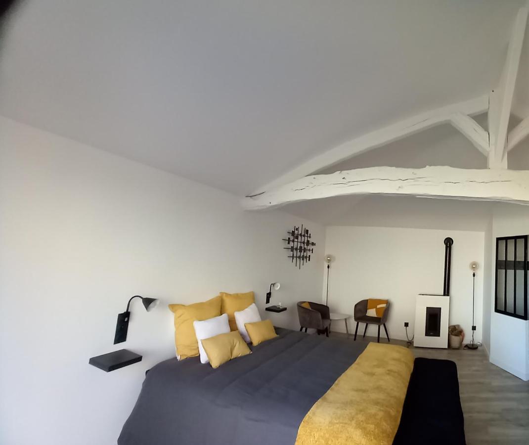 L'Atelier D'Andre Bed & Breakfast Monbahus Exterior foto